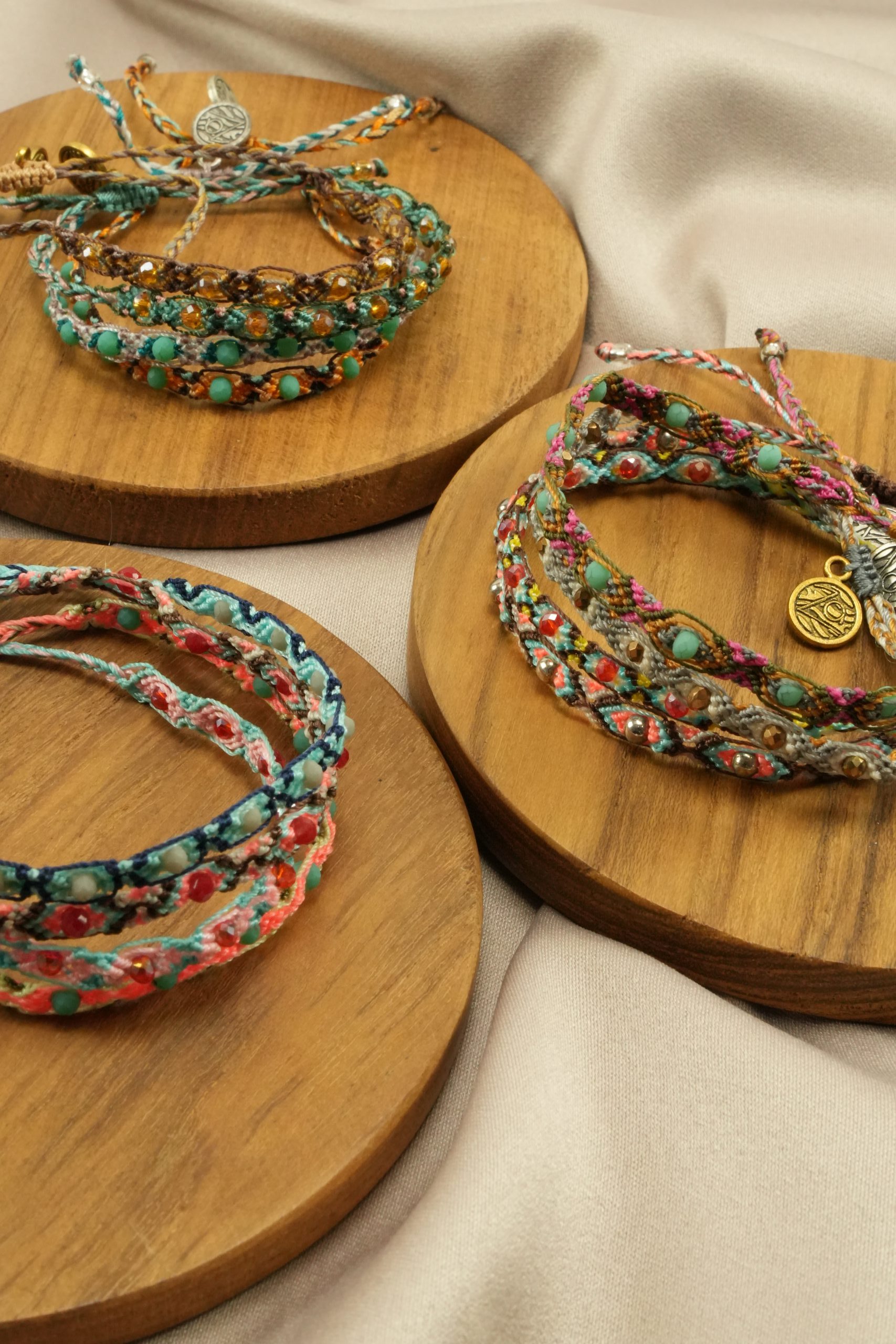 Za Bracelet | Gelang Makrame Kristal